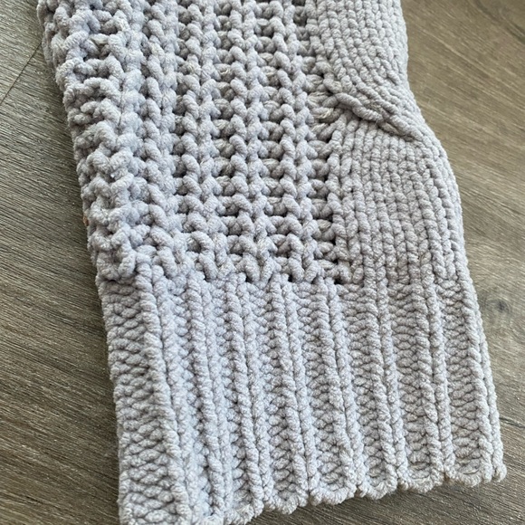 Chenille soft gray know long sleeve sweater - Picture 2 of 2